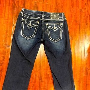 Miss Me dark wash capri jeans size 29